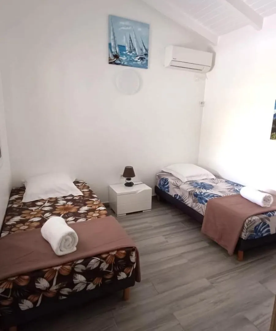 Ti Alizes - 2 Ch - Piscine Privee Villa Le Moule Holiday home